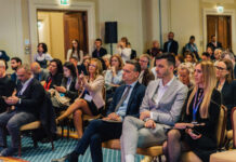 «Καμπανάκι» Δούκα για τον τουρισμό στο κέντρο της Αθήνας