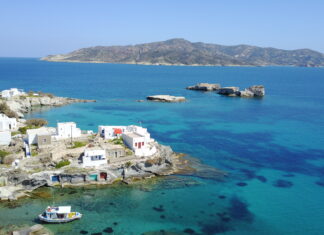 Γιατί οι Βρετανοί επιλέγουν ξανά και ξανά την Κίμωλο;