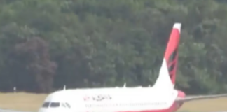 Αεροσκάφος που πετούσε για την Air Albania κατέληξε στη Ρωσία μέσω τρίτων χωρών