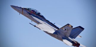 Έρευνα μετά τη σύγκρουση μαχητικών στην αεροπορική βάση Mountain Home