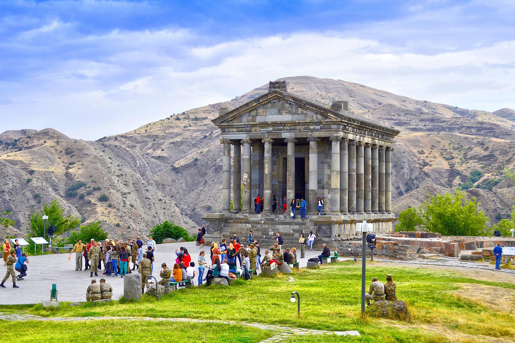 01_Armenian_Churches_Temple-of-Garni-_shutterstock_266024018