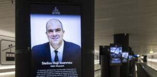Ο ιδρυτής της easyJet, Sir Στέλιος Χατζηιωάννου, στο Air Transport Hall of Fame