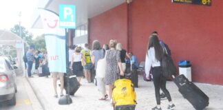 Ομαλοποιείται η κατάσταση στο αεροδρόμιο της Ζακύνθου μετά τις μεγάλες ουρές