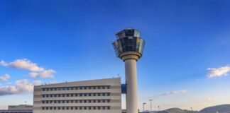 Πάνω από 3,2 εκατ. επιβάτες στο αεροδρόμιο της Αθήνας τον Μάιο