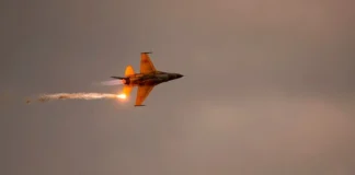Φωτιά σε F-16 μετά από αναγκαστική προσγείωση στη Ζάκυνθο