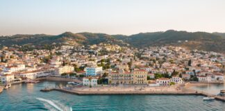 Το Poseidonion Grand Hotel εγκαινιάζει τη συνεργασία του με τη Skoufa Gallery