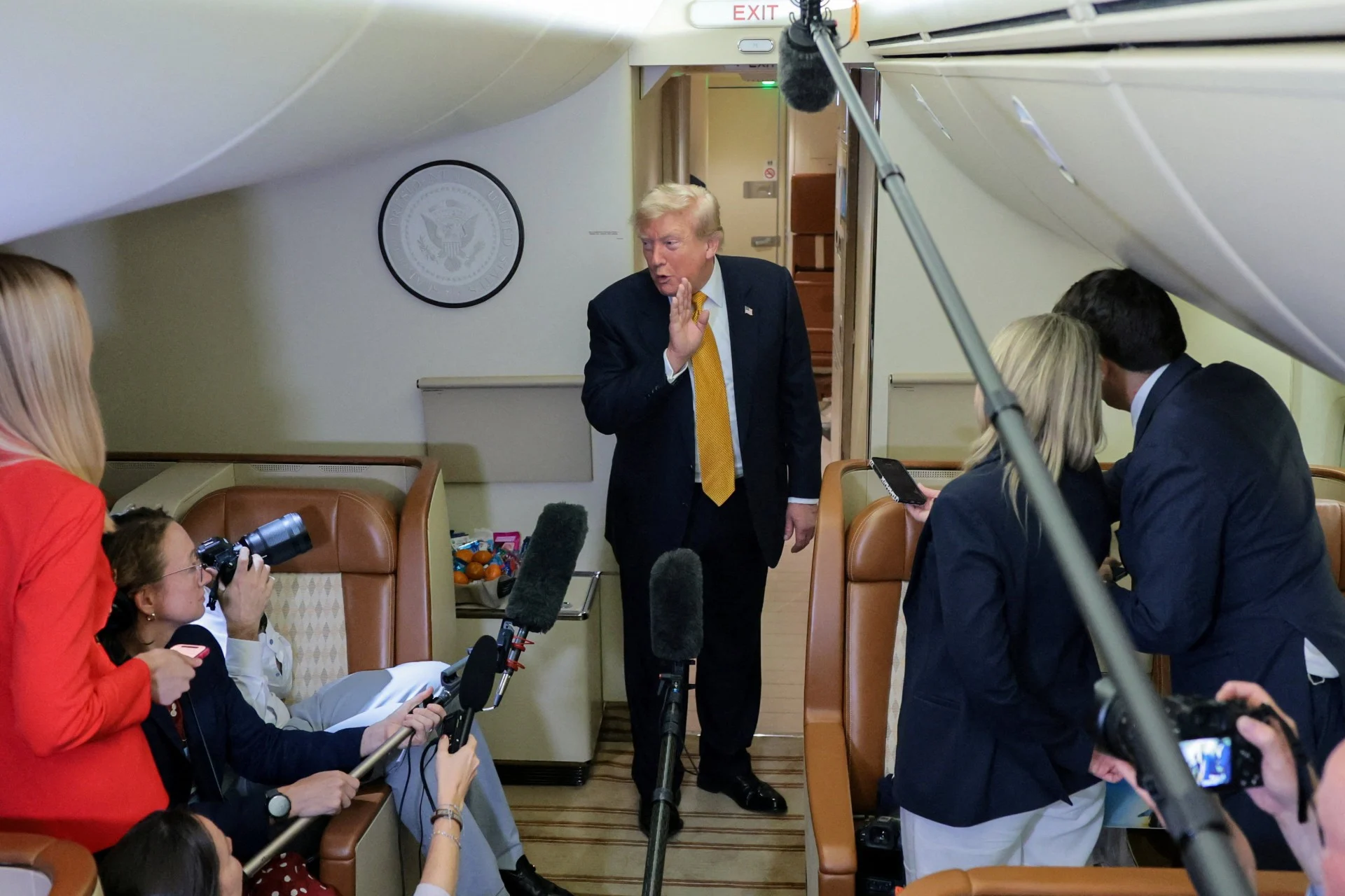 tramp_air_force_one