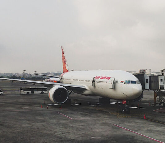 Τρόμος σε πτήση της Air India: 17 τραυματίες μετά από απότομη απώλεια ύψους