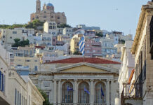 Σύρος: Από το ρεμπέτικο στο λαϊκό με τη «Σύρα του Μάρκου Βαμβακάρη»