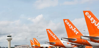 easyJet Big Orange Sale με εκπτώσεις έως 20% σε πτήσεις από και προς Αθήνα