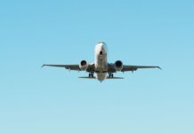 Θεσσαλονίκη: Επιβάτης έβαλε πορνό και αυνανιζόταν μέσα στο αεροπλάνο