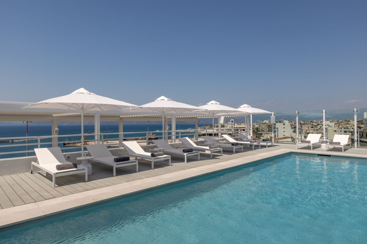 mercure-patras-astir-rooftop-pool