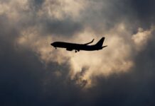 Χιλή: Κεραυνός χτύπησε αεροσκάφος εν μέσω καταιγίδας