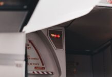 Συνελήφθη τουρίστας που κάπνισε σε πτήση προς το Ηράκλειο