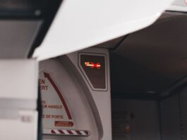 Συνελήφθη τουρίστας που κάπνισε σε πτήση προς το Ηράκλειο