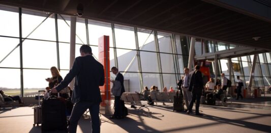 Αεροπορικά ταξίδια: Όλα όσα αλλάζουν από το 2027