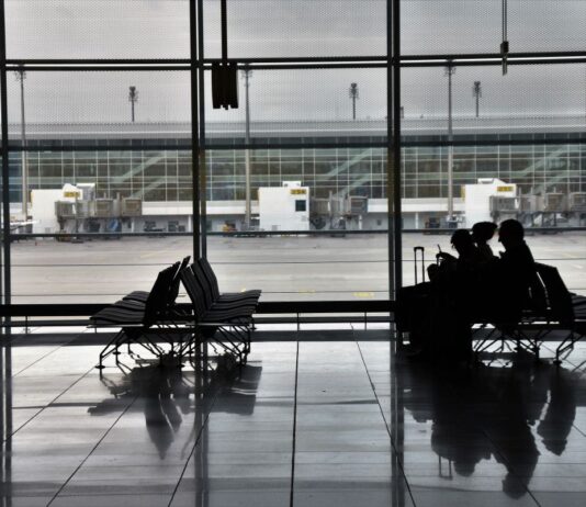 Στο «κόκκινο» η Βαυαρία μετά απο ανάφορα για πούμα κοντά στο αεροδρόμιο